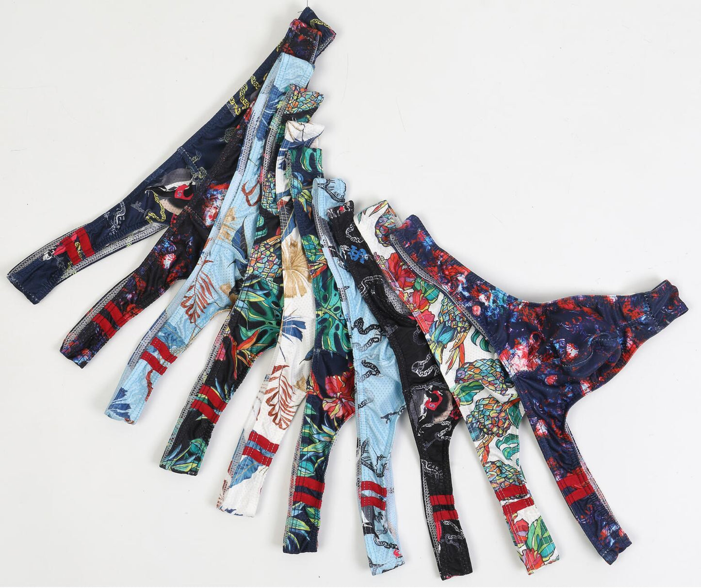 Fukttransporterande låg midjade herrtrosor med tecknat tryck