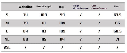 Lätt utsvängda jeans med vida ben, lösa herrbyxor