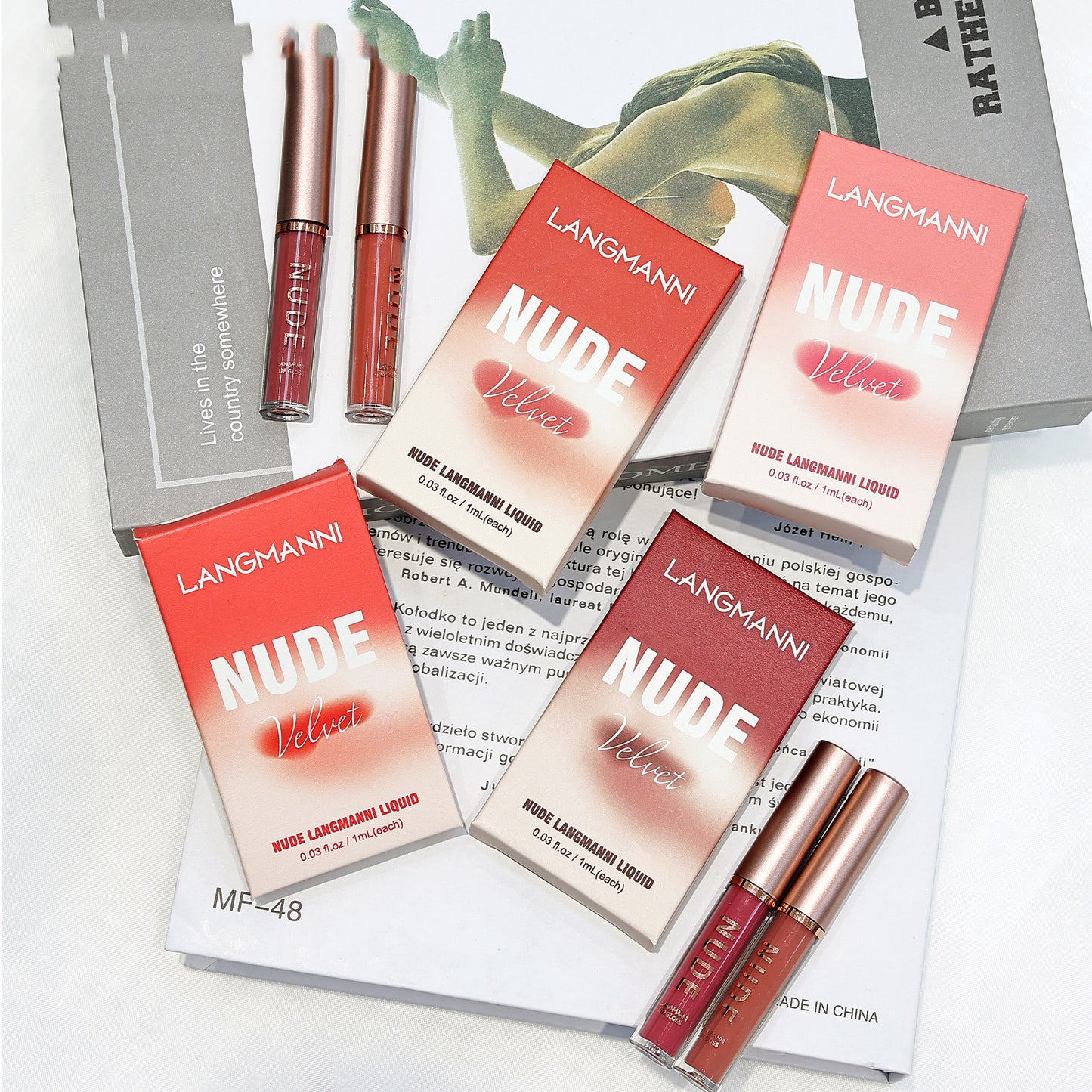 16-pack läppglansset matt matt sammet, fyra förpackningar