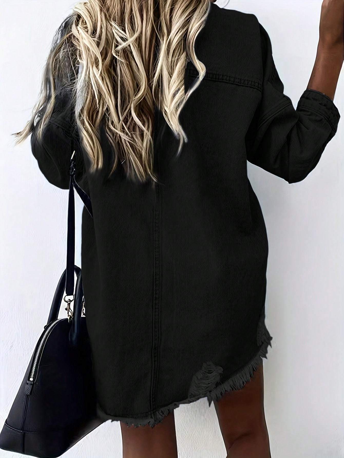 En multifunktionell jeansjacka för damkläder