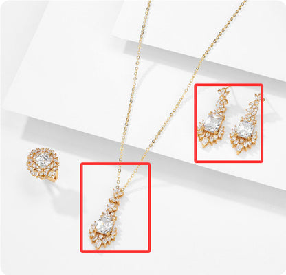 Designermodell Ljus Lyxiga Färgade Ädelstenar Blå Smyckeskostym Dam